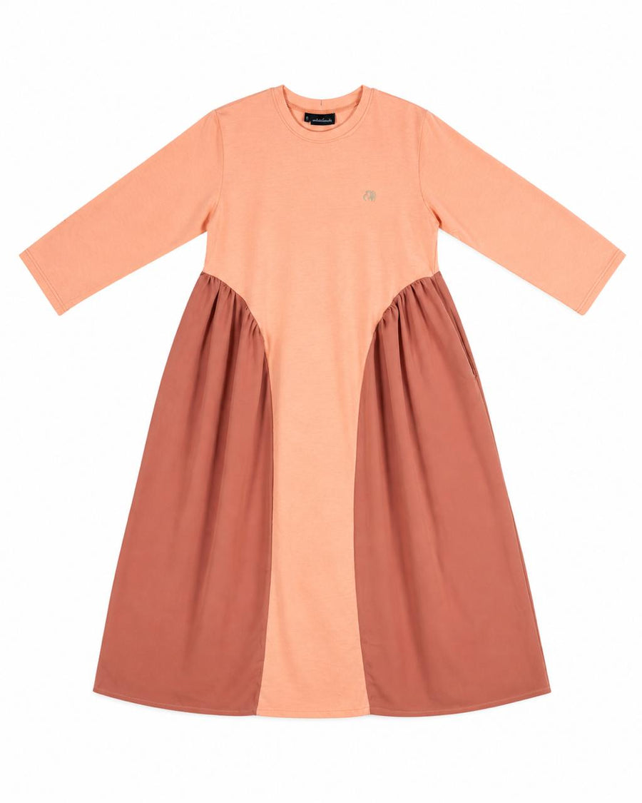 Abaya Tea Shirt